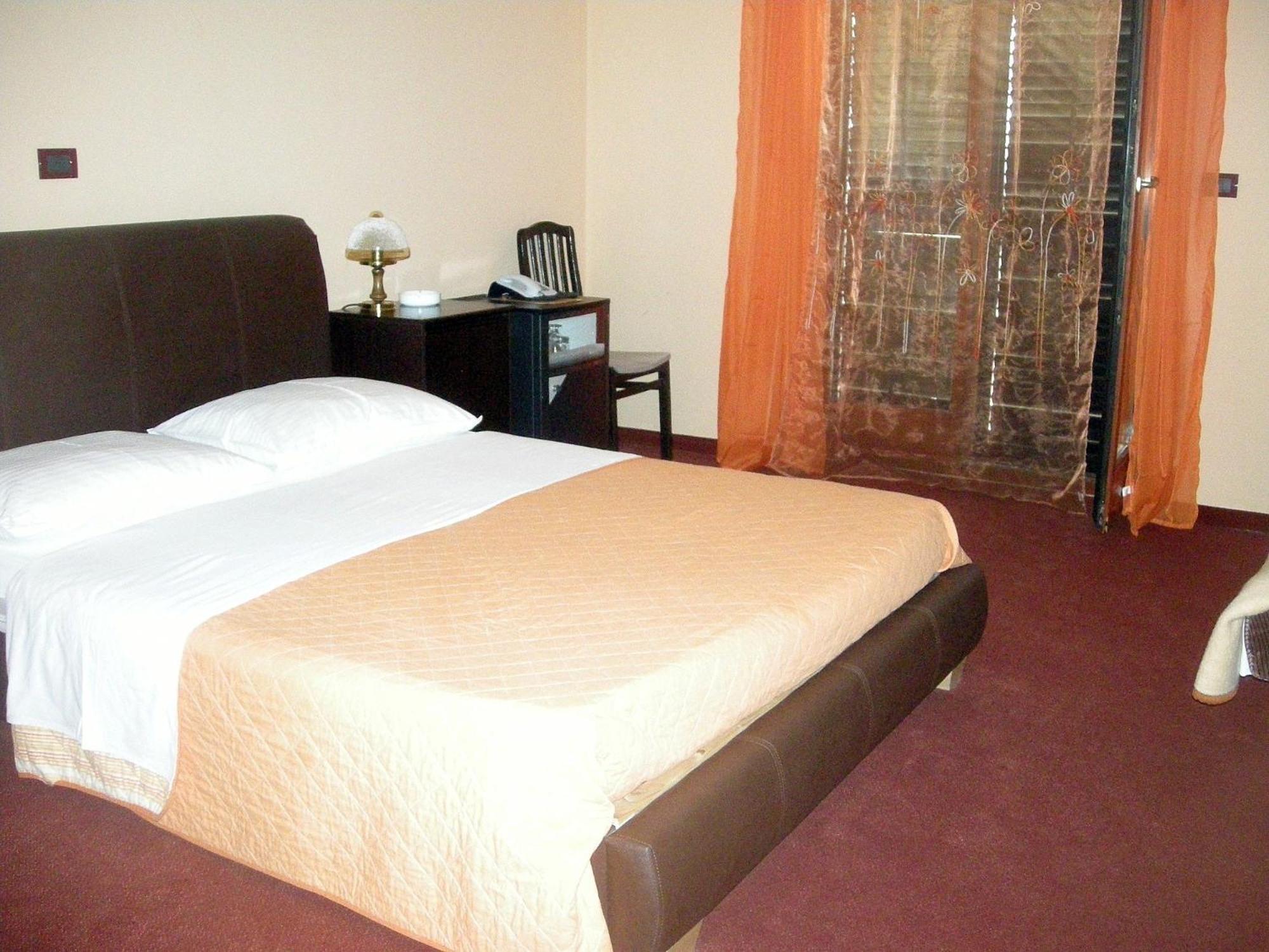 Hotel Zephyr - Plovanija Buje Szoba fotó