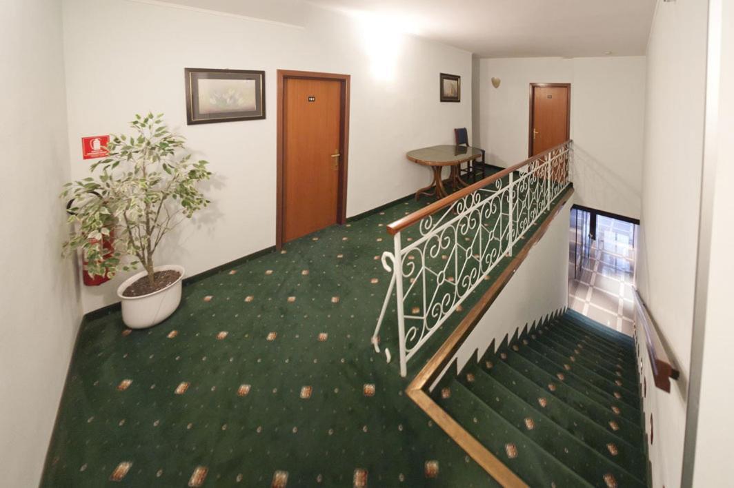 Hotel Zephyr - Plovanija Buje Kültér fotó